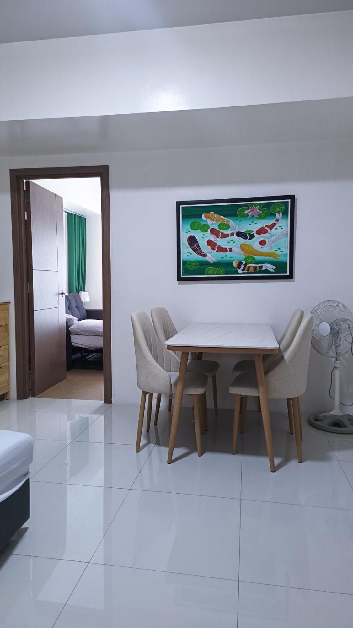Apartment 1br And Unit @ 150 Newport Near Naia 3 Manila