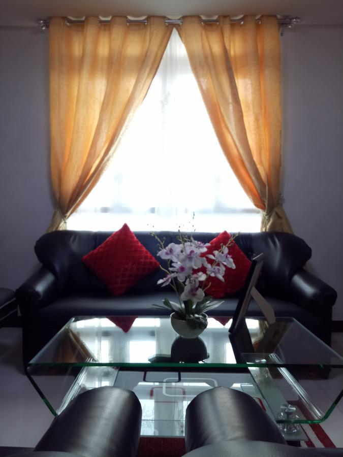 1br And Unit @ 150 Newport Near Naia 3 Apartment