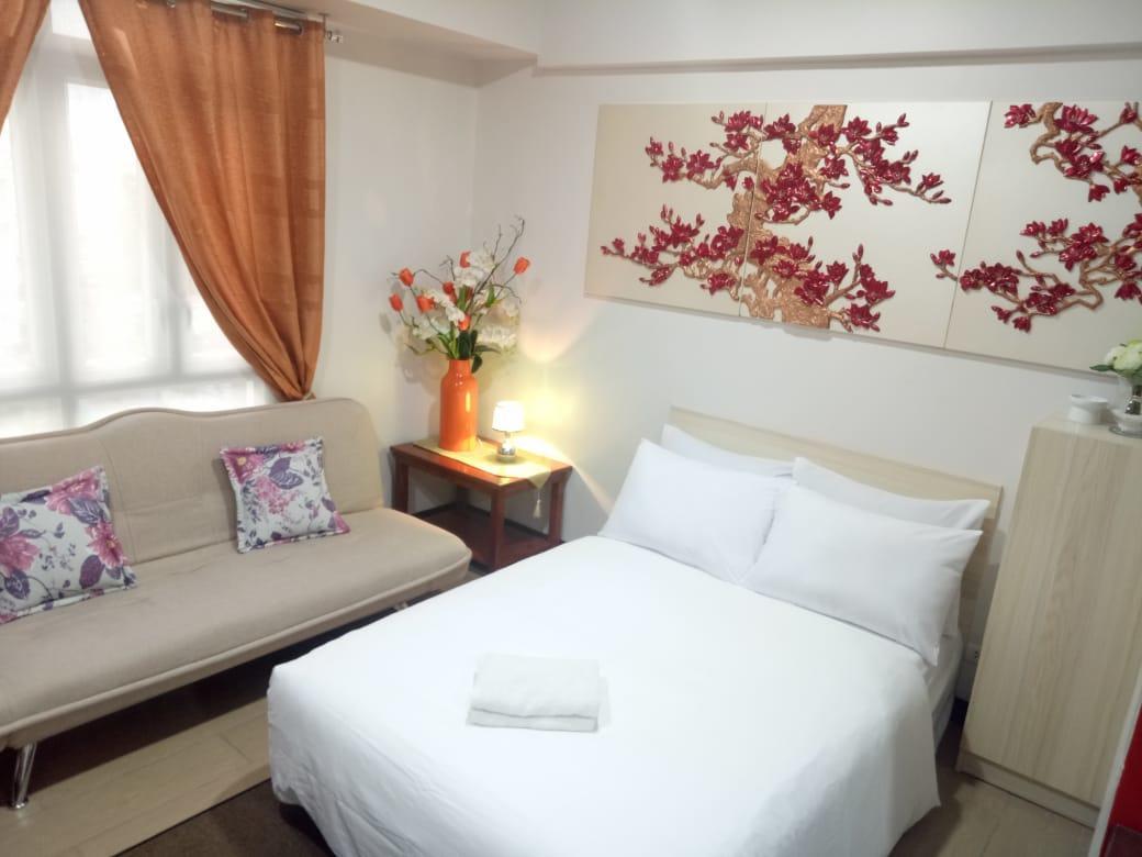 1br And Unit @ 150 Newport Near Naia 3 Manila