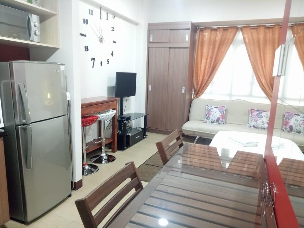 1br And Unit @ 150 Newport Near Naia 3 * Manila