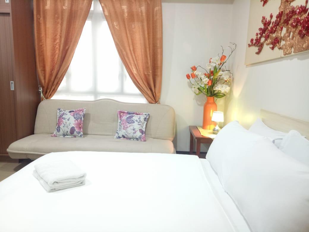 1br And Unit @ 150 Newport Near Naia 3 Apartment